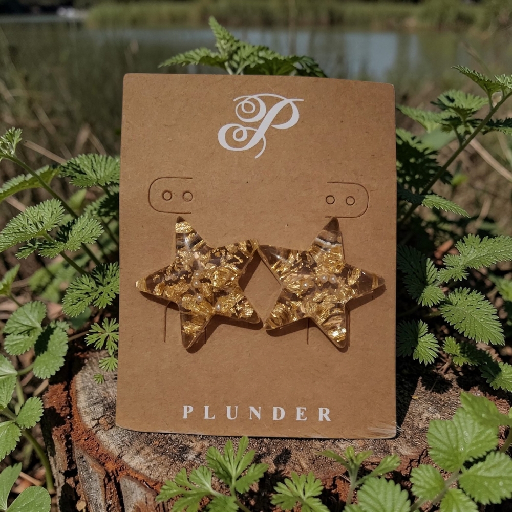 Plunder Gold Star Resin Earrings